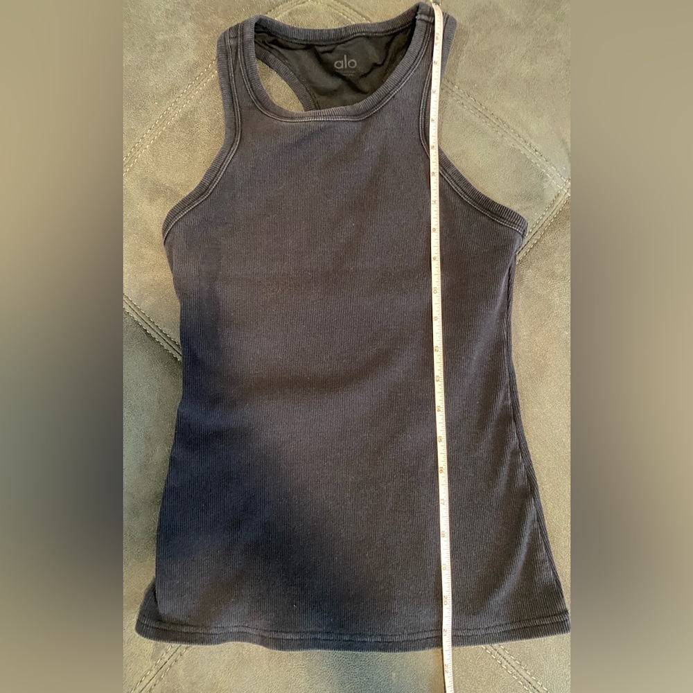 Alo Yoga ribbed tank small - Picture 4 of 7